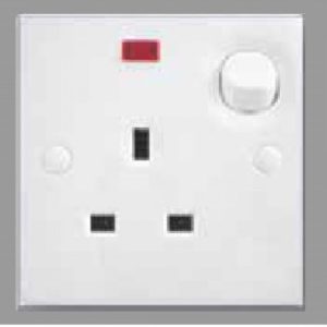 X5 13A S/Socket Outlet W/Neon